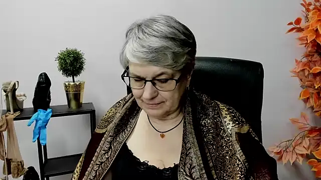 IrisDream online show from February 12, 2025, 1:16 pm