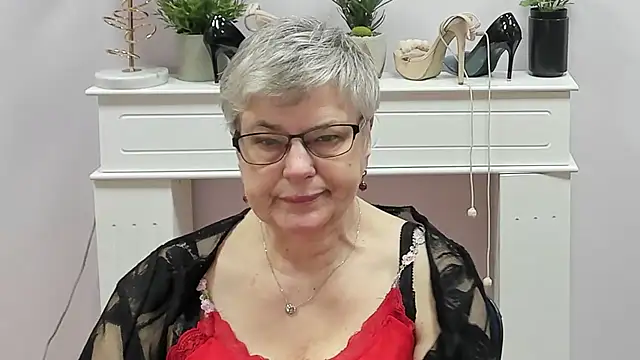 IrisDream online show from March 11, 2026, 7:02 am