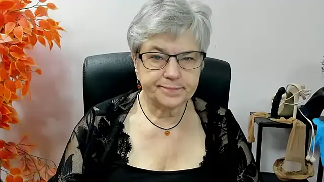 IrisDream online show from September 25, 2025, 6:19 am