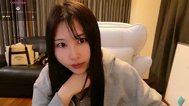 -satomi-jp online show from March 19, 2026, 2:28 pm