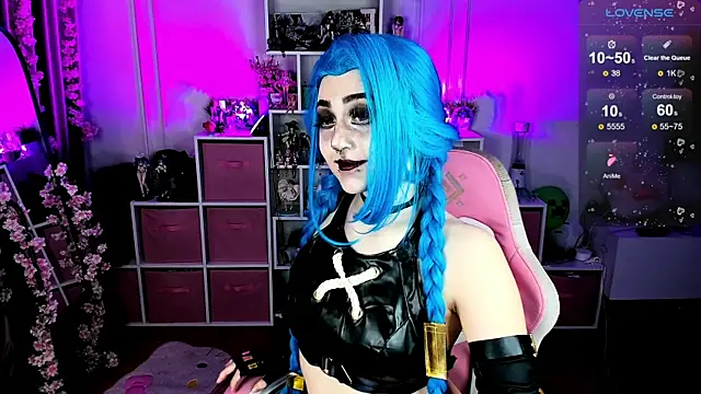 Snapshot of Aki__Ra chatting on October 1, 2025, 12:38 am Aki Ra online show from October 1, 2025, 12:38 am