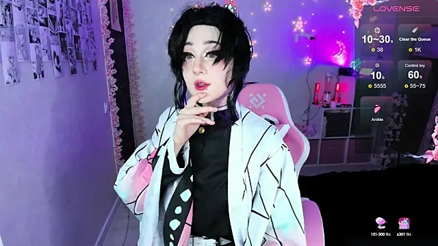 Snapshot of Aki__Ra chatting on February 13, 2025, 9:49 pm Aki Ra online show from February 13, 2025, 9:49 pm