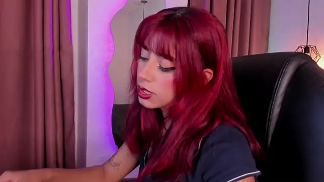 cloe  palmer online show from March 11, 2025, 12:06 pm