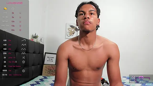 RoddyRich11 online show from November 3, 2025, 11:58 am