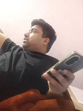 Snapshot of L9vefromAkhil chatting on February 3, 2026, 9:47 am L9vefromAkhil online show from February 3, 2026, 9:47 am