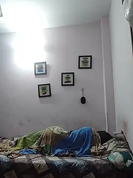 Snapshot of L9vefromAkhil chatting on March 19, 2026, 7:19 am L9vefromAkhil online show from March 19, 2026, 7:19 am