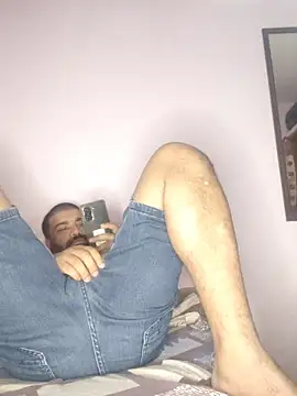 Snapshot of L9vefromAkhil chatting on March 18, 2026, 10:40 am L9vefromAkhil online show from March 18, 2026, 10:40 am