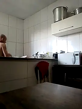 Fabiocapao01 online show from February 16, 2025, 11:27 am