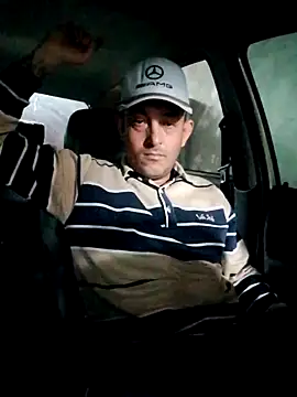 Fabiocapao01 online show from October 2, 2025, 1:25 pm