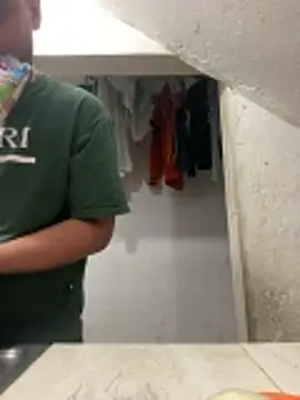 Snapshot of Cristian_099 chatting on February 25, 2026, 10:42 pm Cristian 099 online show from February 25, 2026, 10:42 pm