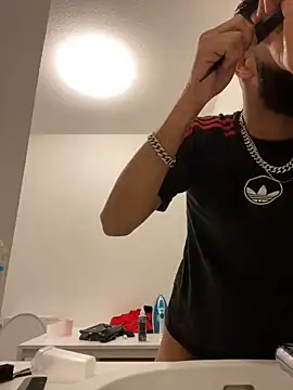 metissex online show from February 15, 2025, 2:22 pm