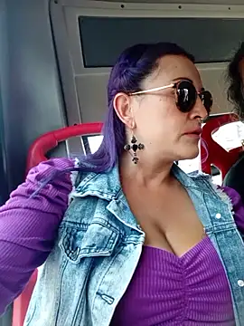 sophie banger online show from November 25, 2025, 5:35 pm