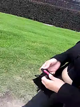 sophie banger online show from October 29, 2025, 7:02 pm