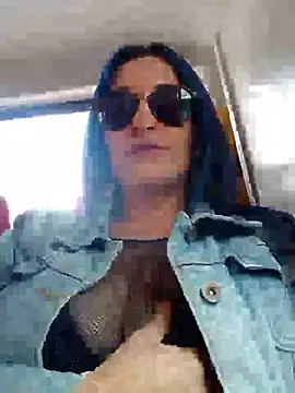 sophie banger online show from February 23, 2026, 5:02 pm