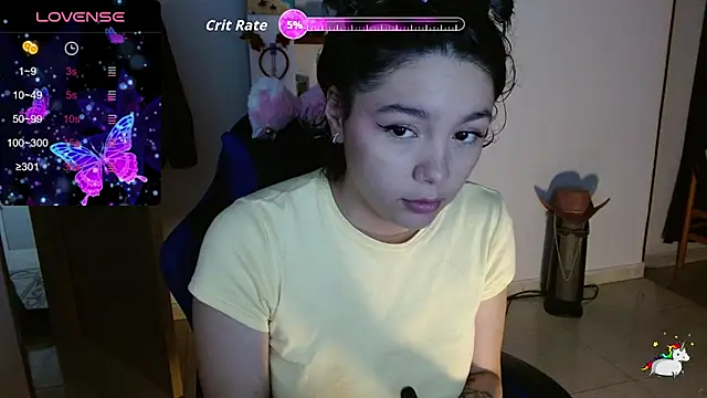 Snapshot of TRIXIE_TANG28 chatting on February 2, 2026, 3:05 am TRIXIE TANG28 online show from February 2, 2026, 3:05 am