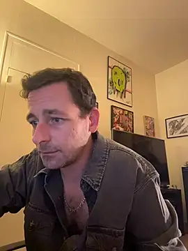 defbond420 online show from November 17, 2025, 9:08 pm