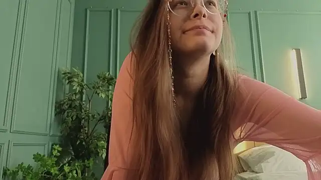 CassieCool online show from February 25, 2026, 1:11 pm