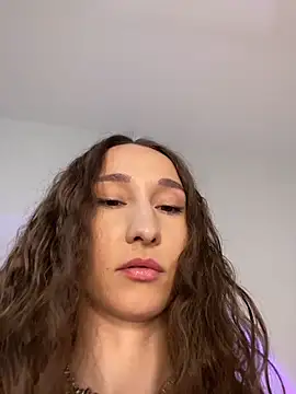 Snapshot of cutte_dora chatting on May 11, 2026, 7:43 am cutte dora online show from May 11, 2026, 7:43 am