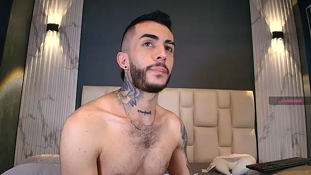 Marcelo ruiz  online show from October 14, 2025, 6:19 pm