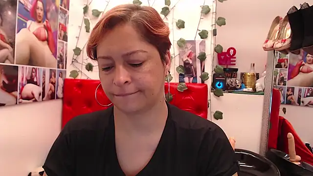 Snapshot of eva_twiss chatting on February 25, 2025, 11:21 am eva twiss online show from February 25, 2025, 11:21 am