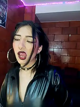 Snapshot of Raven__purple chatting on February 11, 2025, 2:25 am Raven  purple online show from February 11, 2025, 2:25 am