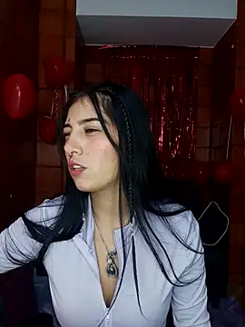 Snapshot of Raven__purple chatting on February 27, 2025, 12:36 am Raven  purple online show from February 27, 2025, 12:36 am