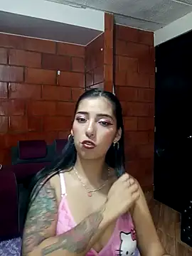 Snapshot of Raven__purple chatting on January 30, 2025, 1:00 am Raven  purple online show from January 30, 2025, 1:00 am