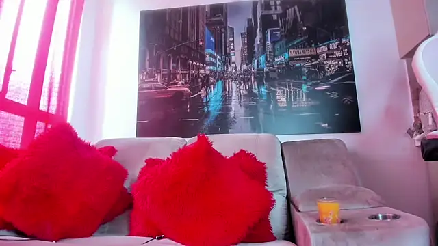 Snapshot of Cielo_999 chatting on February 6, 2026, 8:27 pm Cielo 999 online show from February 6, 2026, 8:27 pm