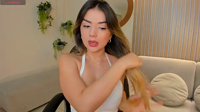 ChloePreston  online show from February 5, 2026, 10:22 am