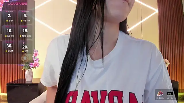 BellaClaiir online show from January 6, 2026, 1:59 pm