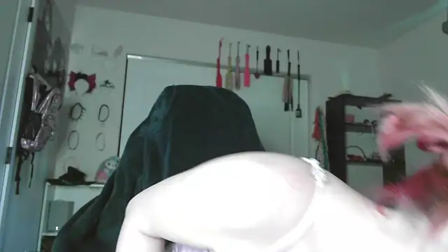 GoddessPinxx online show from May 19, 2026, 3:30 pm