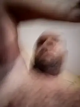 Exhibitionist040577 online show from February 17, 2025, 11:43 pm