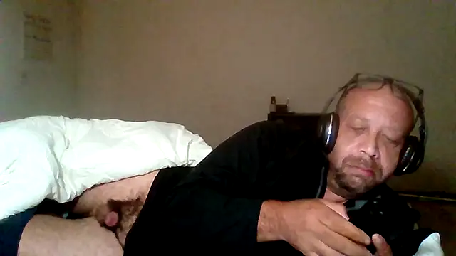 Exhibitionist040577 online show from October 25, 2025, 5:13 pm