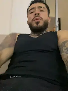 Snapshot of LeoSalvatore_ chatting on March 20, 2025, 4:40 am LeoSalvatore online show from March 20, 2025, 4:40 am