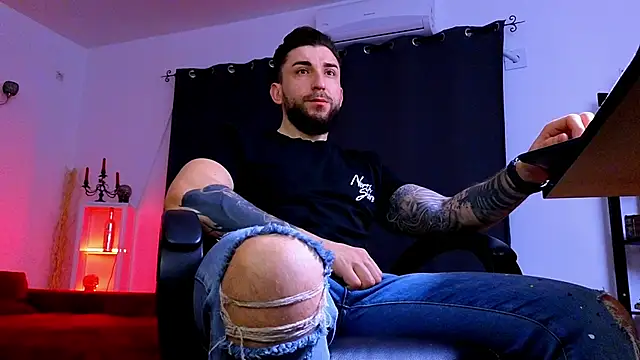 Snapshot of MightyAaron66 chatting on March 6, 2026, 3:34 am MightyAaron66 online show from March 6, 2026, 3:34 am