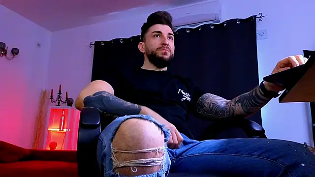 Snapshot of MightyAaron66 chatting on March 22, 2026, 5:32 am MightyAaron66 online show from March 22, 2026, 5:32 am