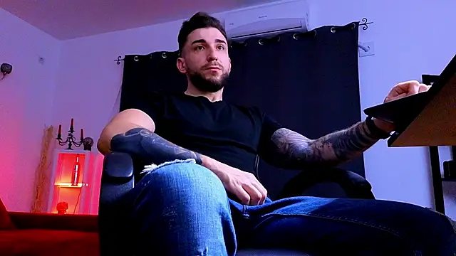 Snapshot of MightyAaron66 chatting on February 6, 2026, 3:57 am MightyAaron66 online show from February 6, 2026, 3:57 am