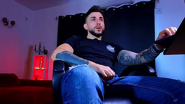 MightyAaron66 online show from September 16, 2025, 2:51 pm