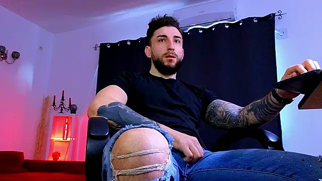 Snapshot of MightyAaron66 chatting on March 8, 2026, 6:17 am MightyAaron66 online show from March 8, 2026, 6:17 am