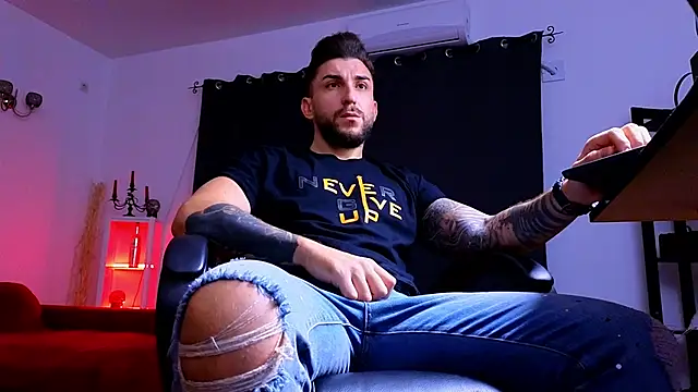 MightyAaron66 online show from October 6, 2025, 2:35 am