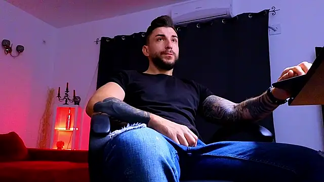 MightyAaron66 online show from September 21, 2025, 2:28 am