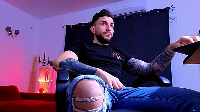 Snapshot of MightyAaron66 chatting on February 10, 2026, 5:23 pm MightyAaron66 online show from February 10, 2026, 5:23 pm