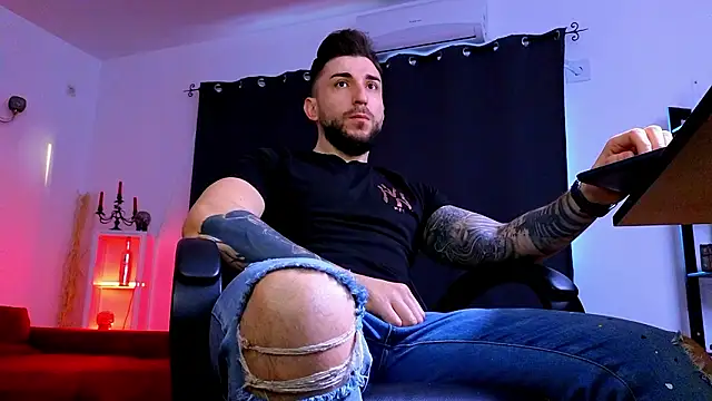 Snapshot of MightyAaron66 chatting on March 15, 2026, 5:03 am MightyAaron66 online show from March 15, 2026, 5:03 am