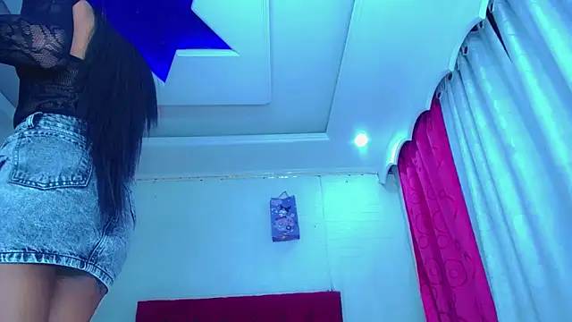 NahomiCamper online show from March 15, 2026, 10:06 pm