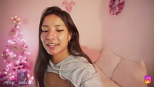 AbyWhitee online show from December 18, 2025, 3:22 am