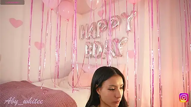 Snapshot of AbyWhitee chatting on October 17, 2025, 4:49 am AbyWhitee online show from October 17, 2025, 4:49 am