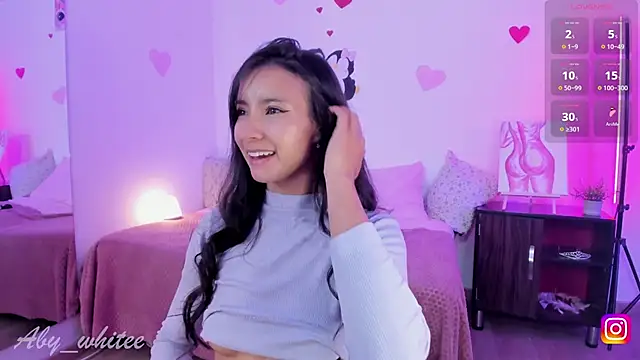 Snapshot of AbyWhitee chatting on February 25, 2025, 1:30 am AbyWhitee online show from February 25, 2025, 1:30 am