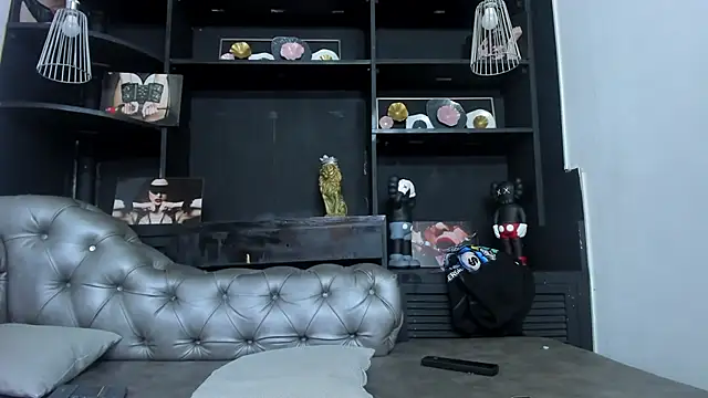 HeellBoy  online show from October 22, 2025, 8:08 pm