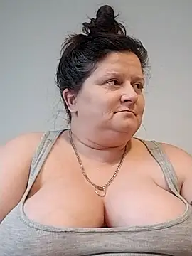 staceysmomfow online show from January 11, 2025, 6:33 pm