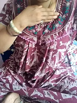 samitasharma online show from May 9, 2026, 6:28 am